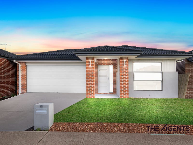 15 Mornington Crescent, Rockbank, Vic 3335 Property Details