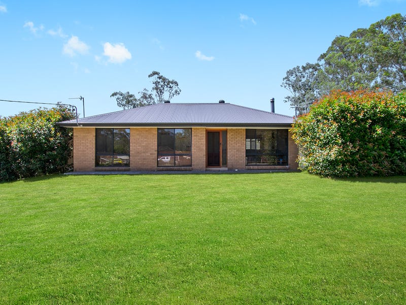 16 Ian Street, Glossodia, NSW 2756