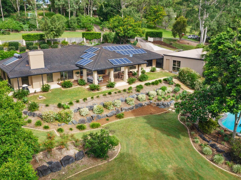 33 Ruth Terrace, Oxenford, QLD 4210