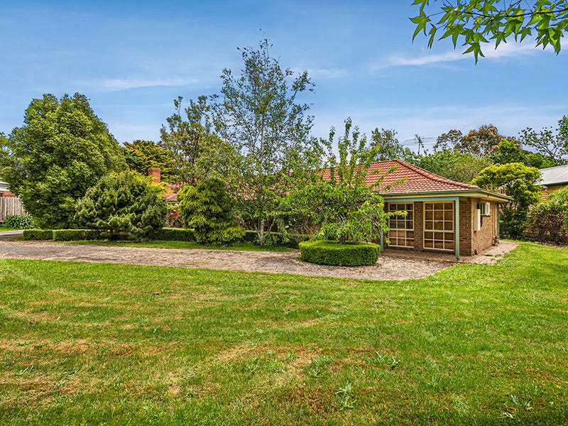 195 Station Road, New Gisborne, VIC 3438