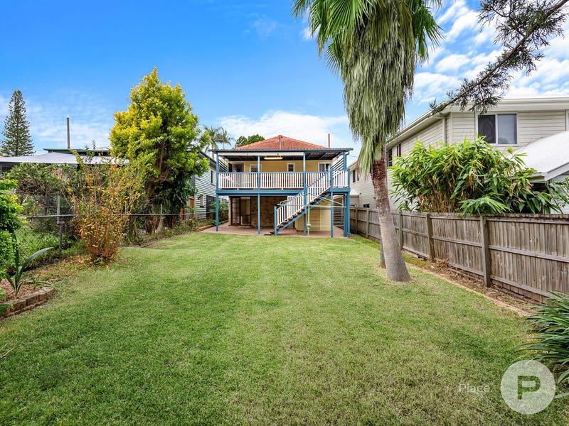 31 Long Street, Camp Hill, QLD 4152 31 Long Street, Camp Hill, QLD 4152
