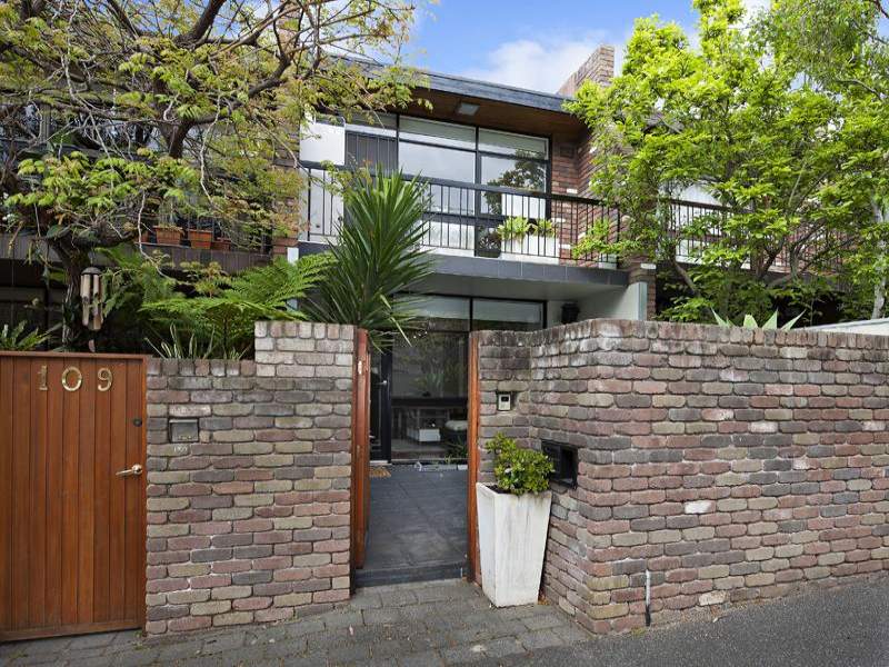 111 Barkly Street, Carlton, Vic 3053 Property Details