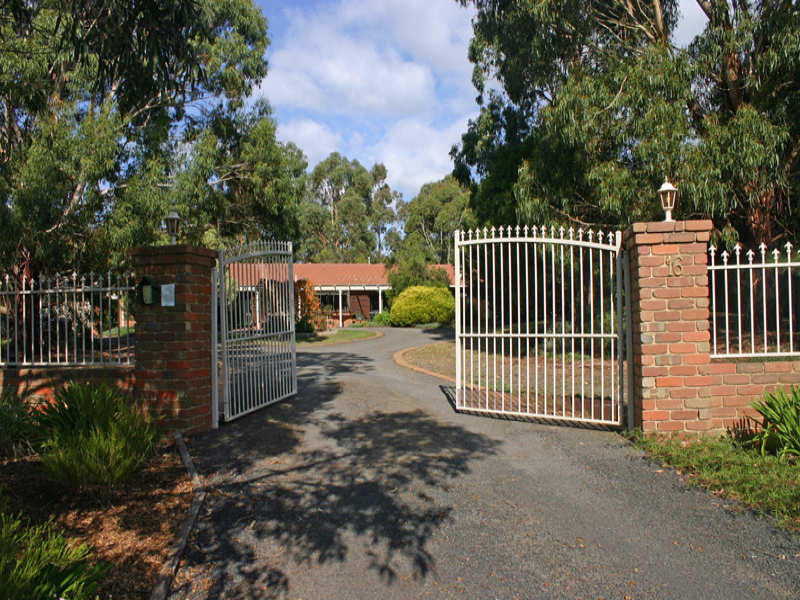 16 The Willows, Gisborne, VIC 3437