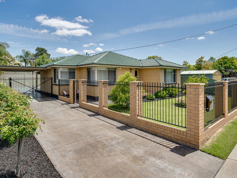 497 Barlow Street, Lavington, NSW 2641 Property Details