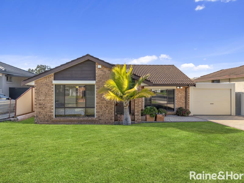 3 Bedroom Properties for Rent in Canley Heights, NSW 2166 (+2 locations