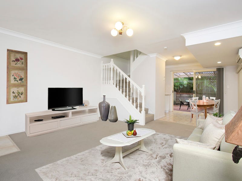 2/31 Merinda Street, Greenslopes, Qld 4120 Property Details