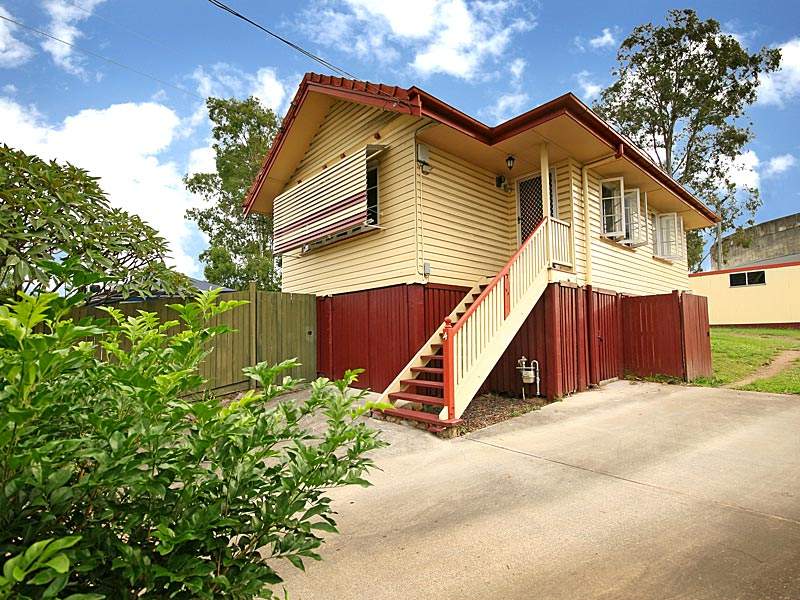 4 Dawson Parade, Keperra, Qld 4054 Property Details