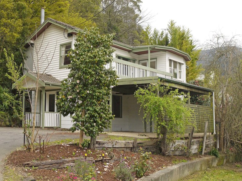 51 Highfield Road, Warburton, VIC 3799