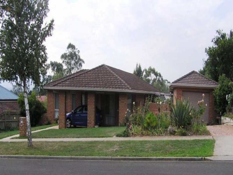 1 Jackson Drive, Drouin, VIC 3818