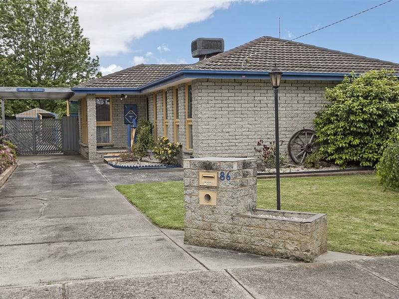 86 Clairmont Avenue, Cranbourne, Vic 3977 Property Details