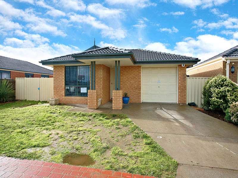 30 Finchley Park Crescent, Tarneit, Vic 3029 Property Details