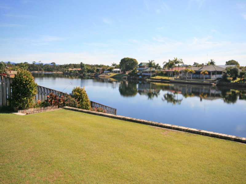 19 Edinburgh Court, Pottsville, NSW 2489