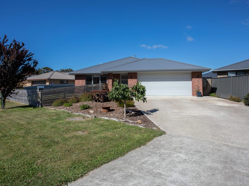 15 The Avenue, Latrobe, Tas 7307 Property Details