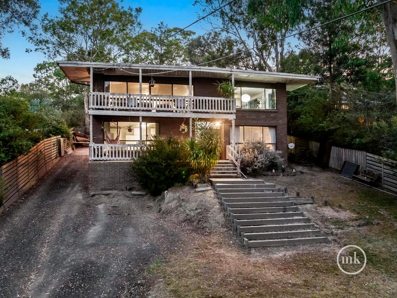 8 Inez Avenue, Eltham, Vic 3095 House for Sale