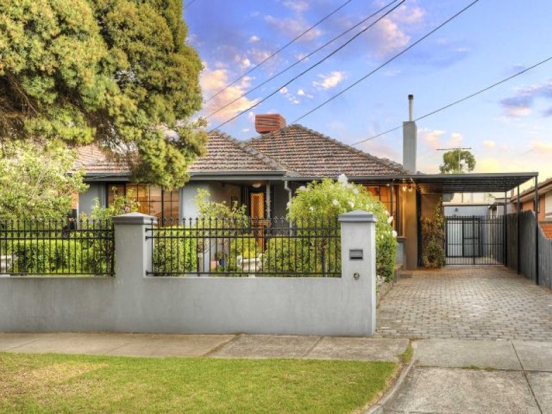 111 Burbank Drive, Reservoir, VIC 3073