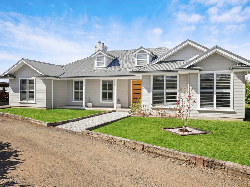 4 Station Street, Balmoral, NSW 2571 Property Details