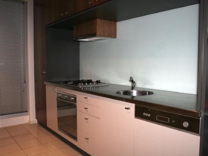 1/2 Maddock Street, Windsor, VIC 3181