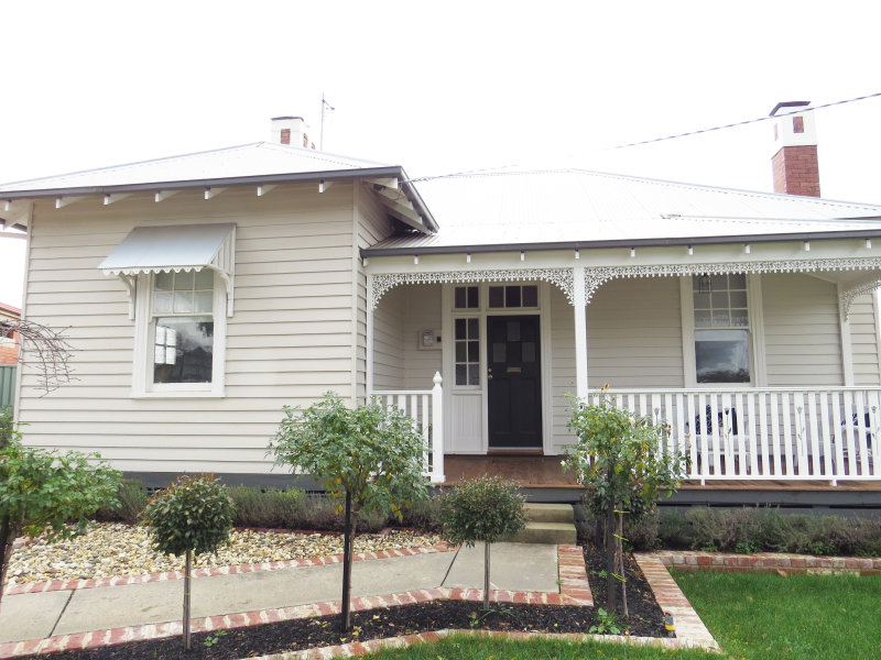 8 Herriot Street, Heathcote, VIC 3523