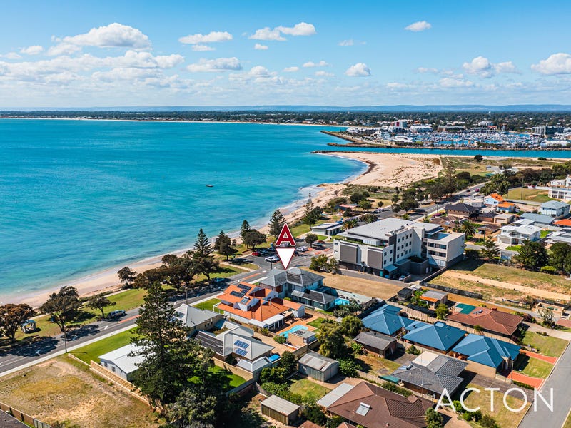 4 Bedroom Properties for Rent in Halls Head, WA 6210