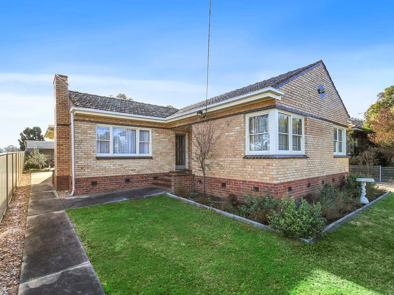13 MacFarlane Street, Heyfield, Vic 3858 Property Details