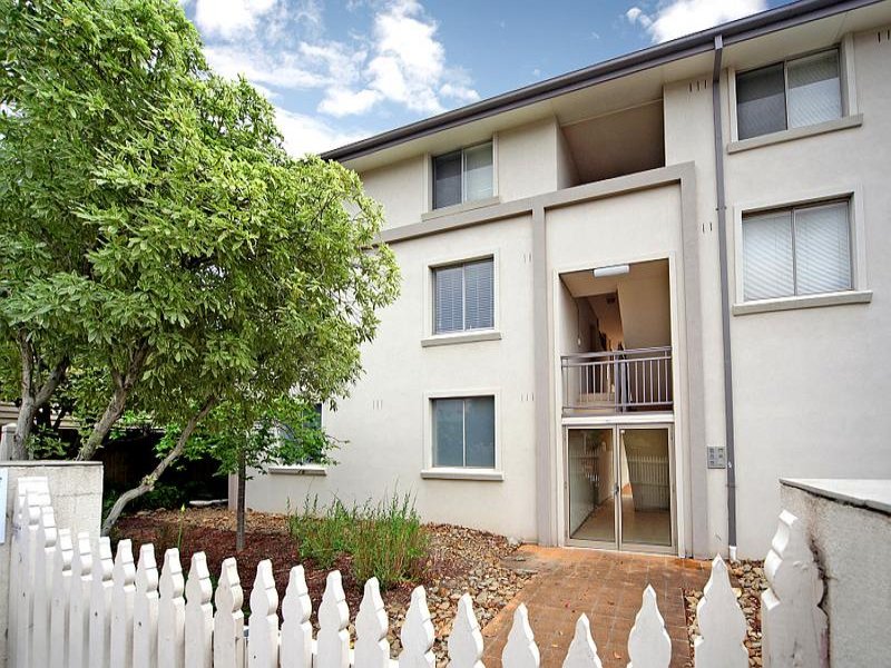 1/25 Gladstone Avenue, Armadale, Vic 3143 Property Details