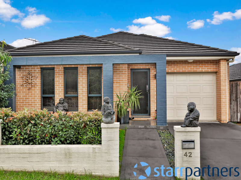 42 Gilchrist Dr, Campbelltown, NSW 2560 Property Details