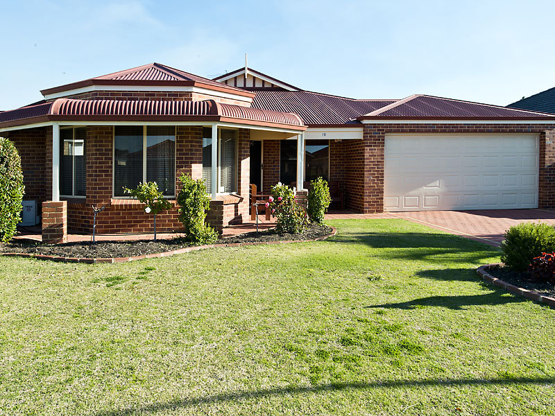 10 Rodena Way, Canning Vale, WA 6155 10 Rodena Way, Canning Vale, WA 6155