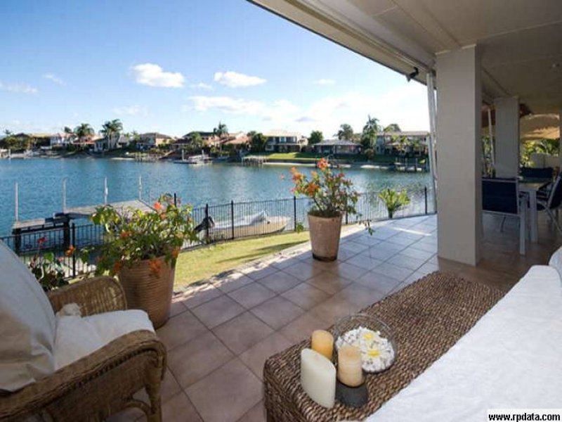 44 Seaspray Street, Paradise Point, QLD 4216