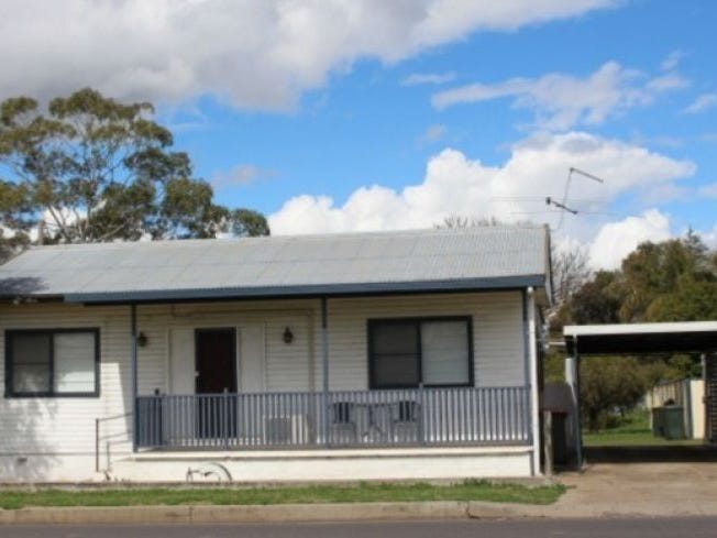 4 Scott Road Tamworth Nsw 2340 House For Sale Realestate Com Au
