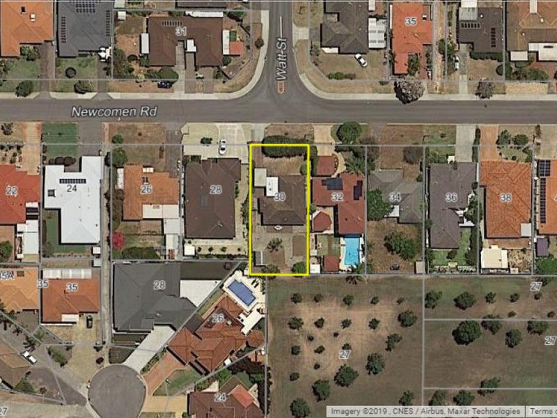 30 Road, Stirling, WA 6021 Property Details