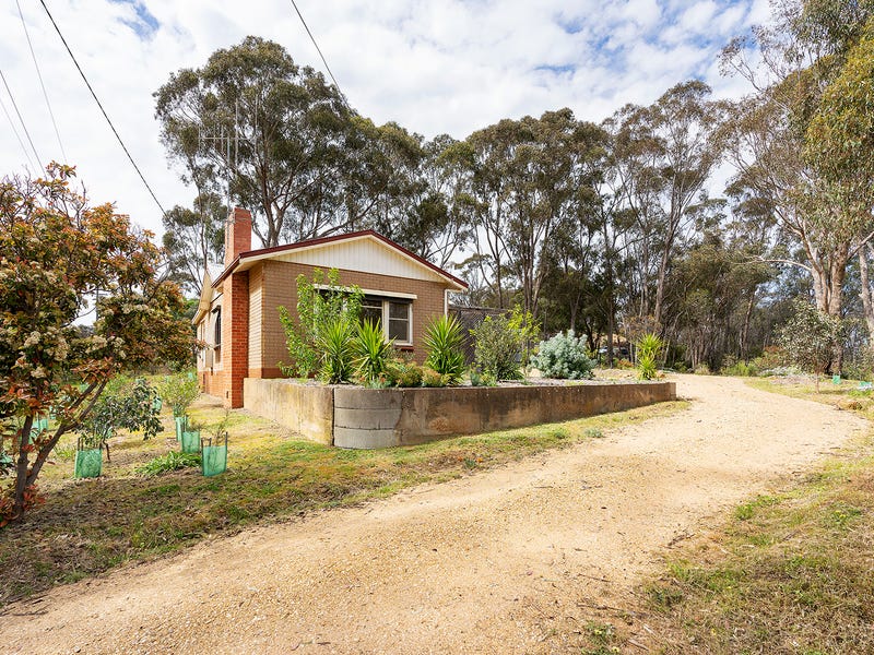 14 Sawmill Road, Castlemaine, Vic 3450 Property Details