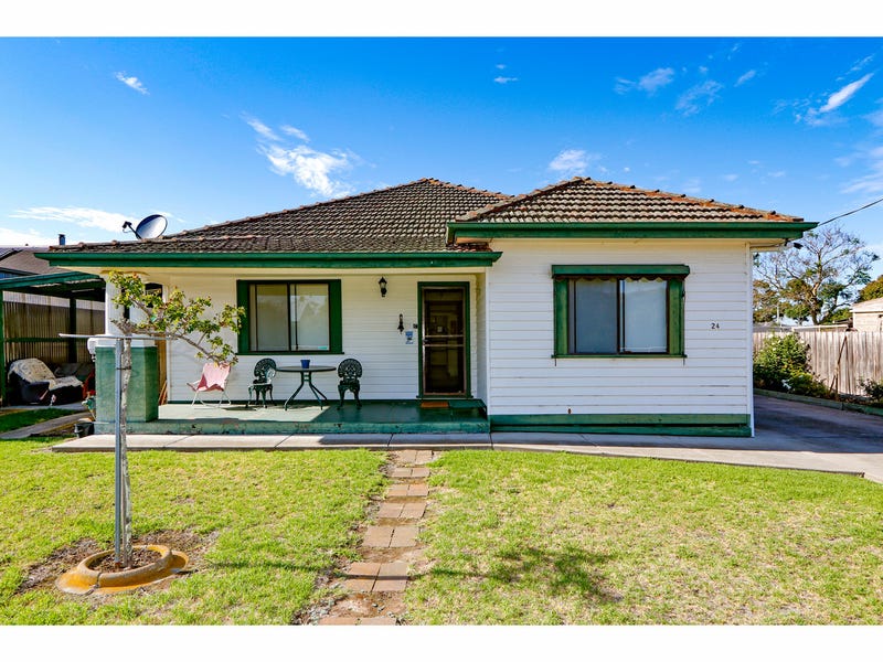 24 Fitzroy Street, Sale, Vic 3850 Property Details