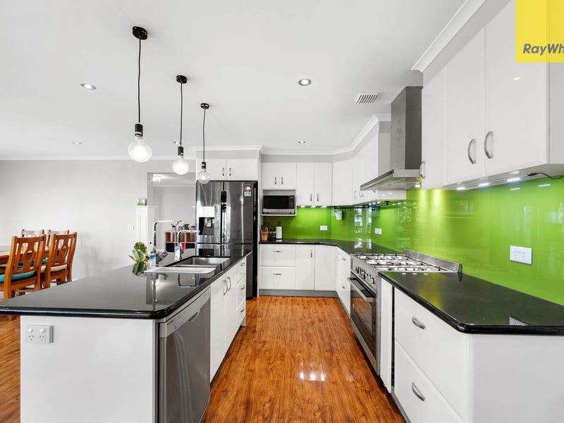 14 Drive, St Albans, VIC 3021