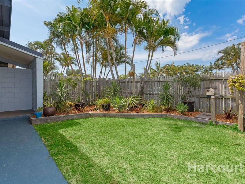2/20 Joyce Street, Redcliffe, Qld 4020 Property Details