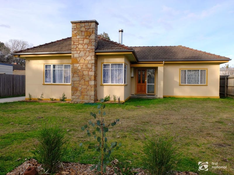 93 Bredt Street, Bairnsdale, Vic 3875 Property Details