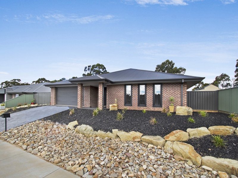 58 McIvor Forest Drive, Junortoun, Vic 3551 Property Details