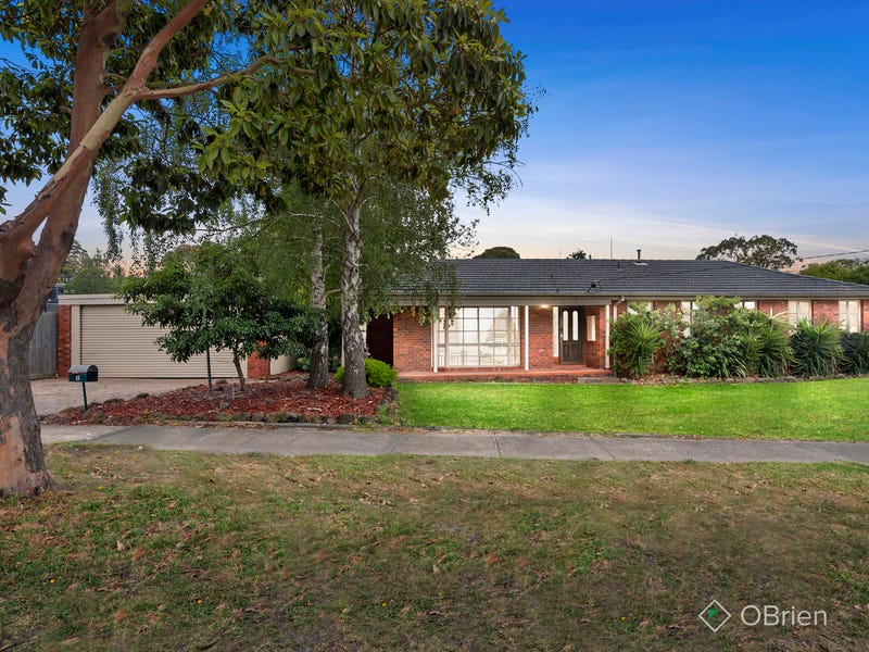 8 Pembroke Drive, Somerville, VIC 3912