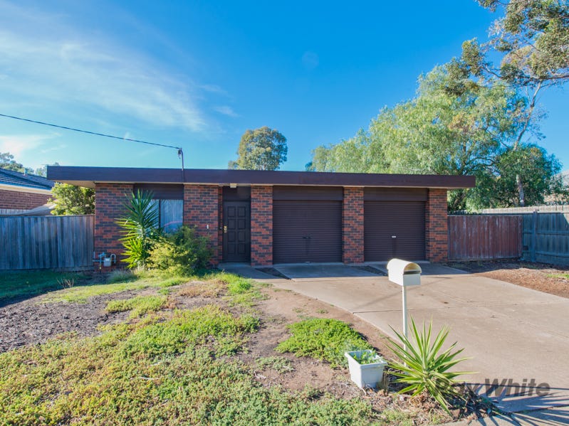 52 Exford Road, Melton South, Vic 3338 52 Exford Road, Melton South, Vic 3338