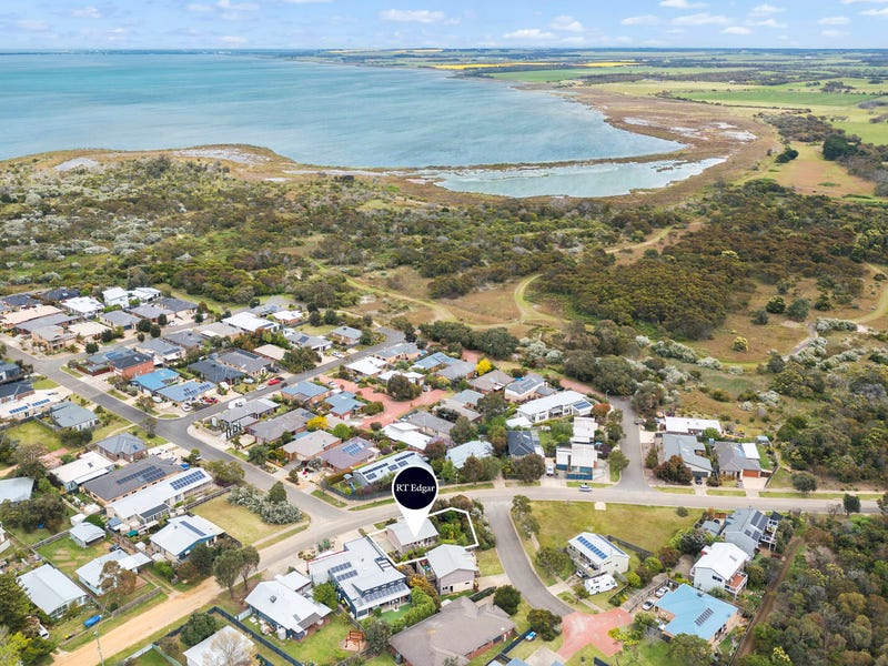 39 Edwards Point Road, St Leonards, VIC 3223