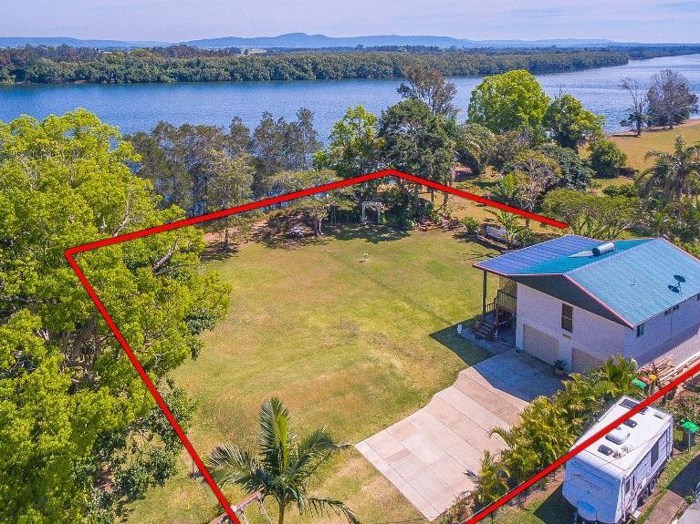 2 Yamba Street, Palmers Island, NSW 2463