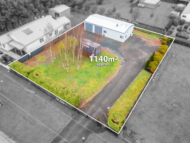 36 Cranneys Lane, Trentham, VIC 3458