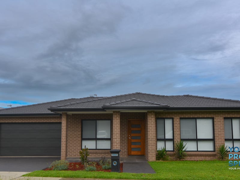 4 Fleming Street Spring Farm Nsw 2570