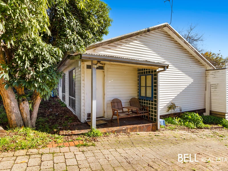 12 Innes Road, Gembrook, Vic 3783 Property Details