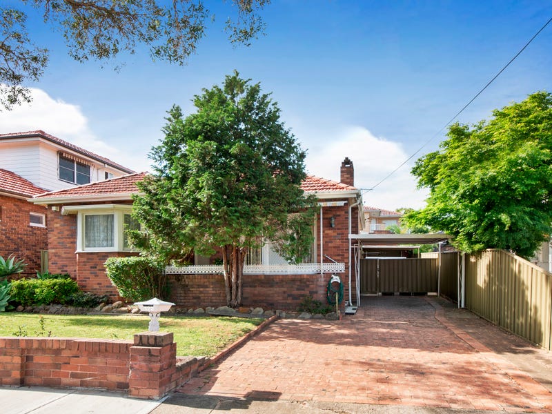 122 Moorefields Road, Kingsgrove, NSW 2208 Property Details