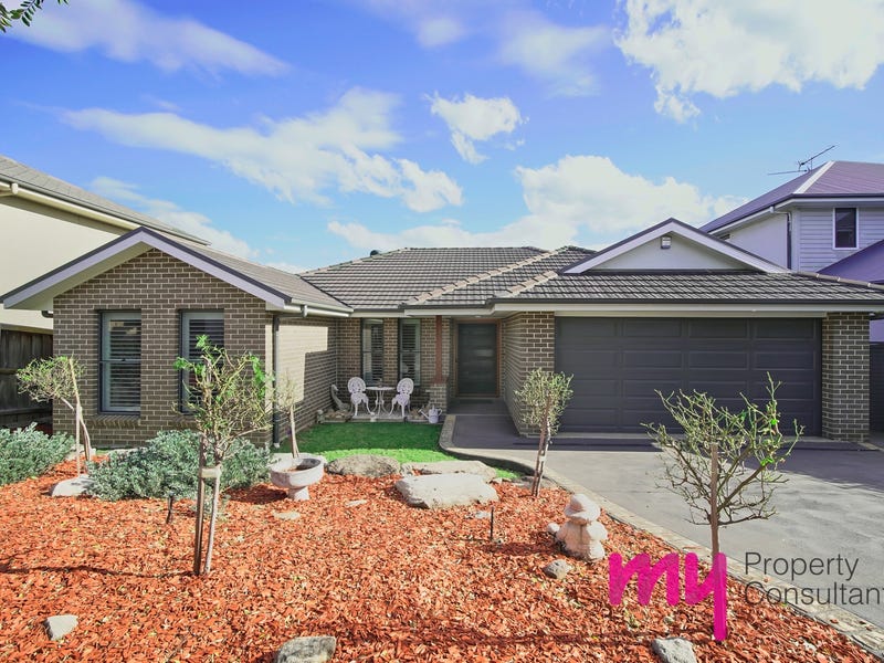 18 Grimes Avenue, Elderslie, NSW 2570 Property Details