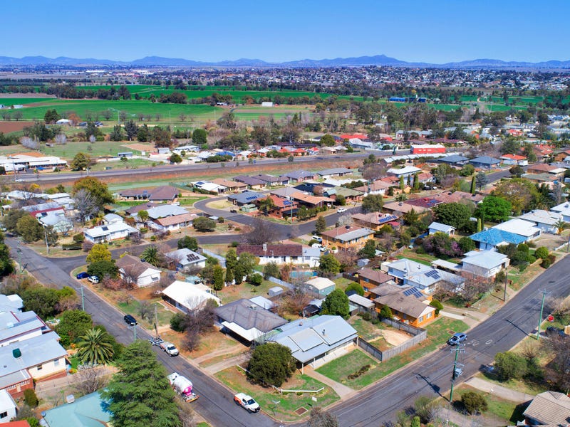 1 Sapphire Crescent, Tamworth, NSW 2340 - Property Details