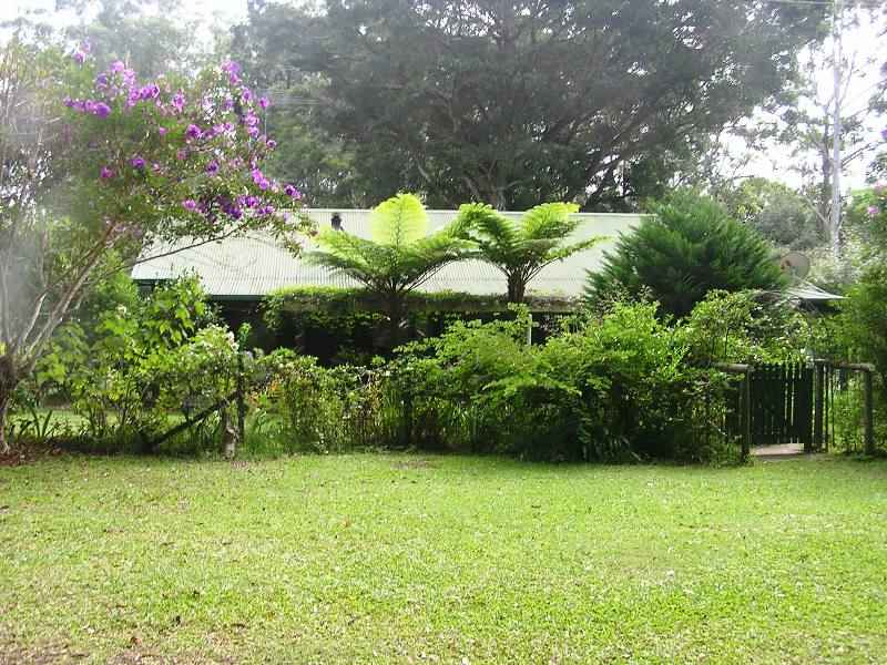 2725 Old Gympie Road, Beerwah, Qld 4519 Property Details