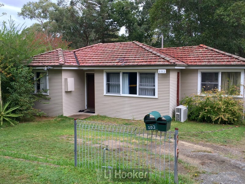 102 Excelsior Parade, Toronto, NSW 2283