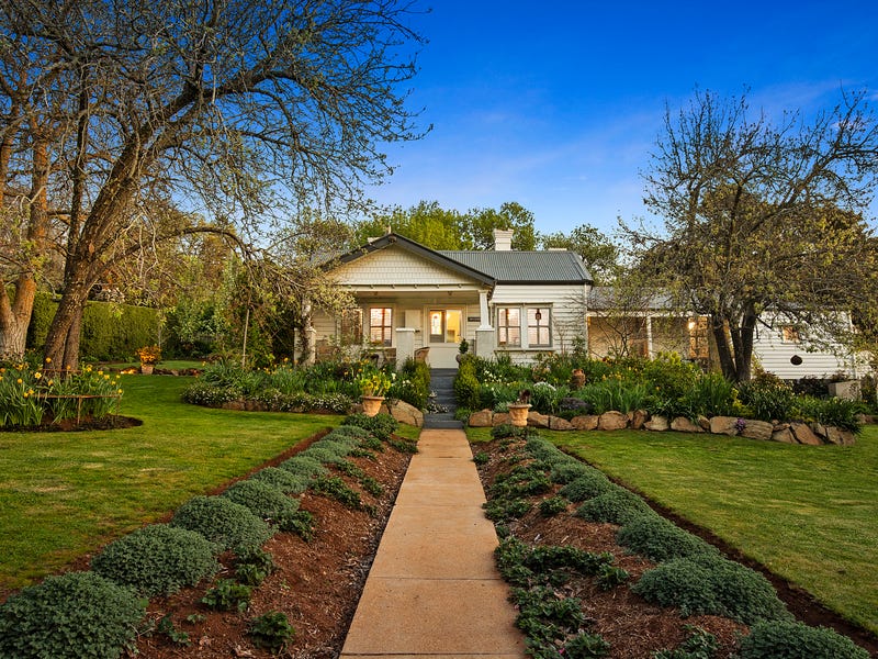 2830 Hill Street, Daylesford, Vic 3460 House for Sale realestate