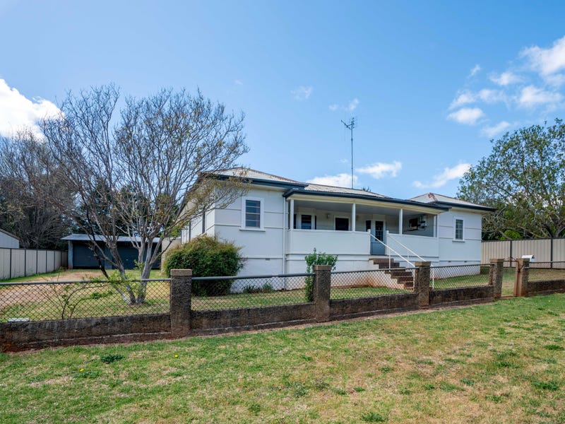 18 Street, Molong, NSW 2866 House for Sale